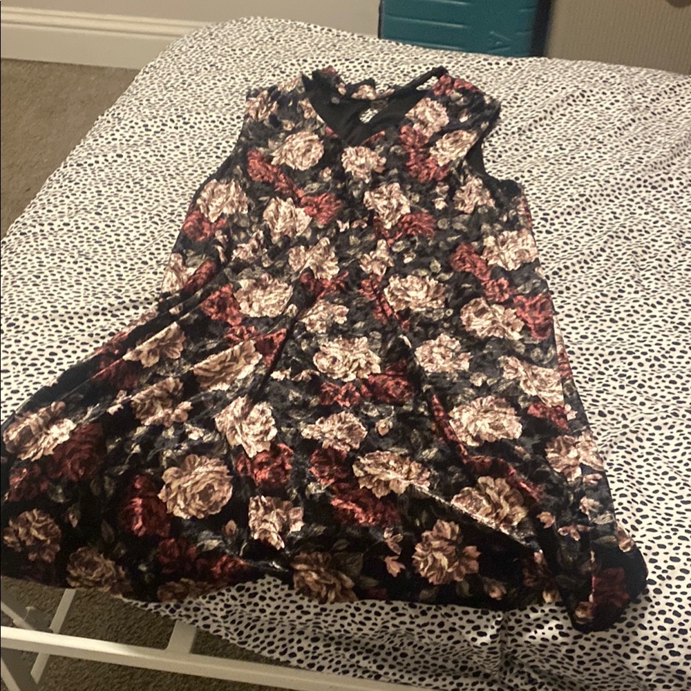 AGB Floral Midi Dress - Black and Red